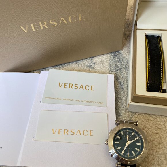 Versace Men's 'V-Race' Swiss Quartz Stainless Steel Watch - Picture 7 of 7